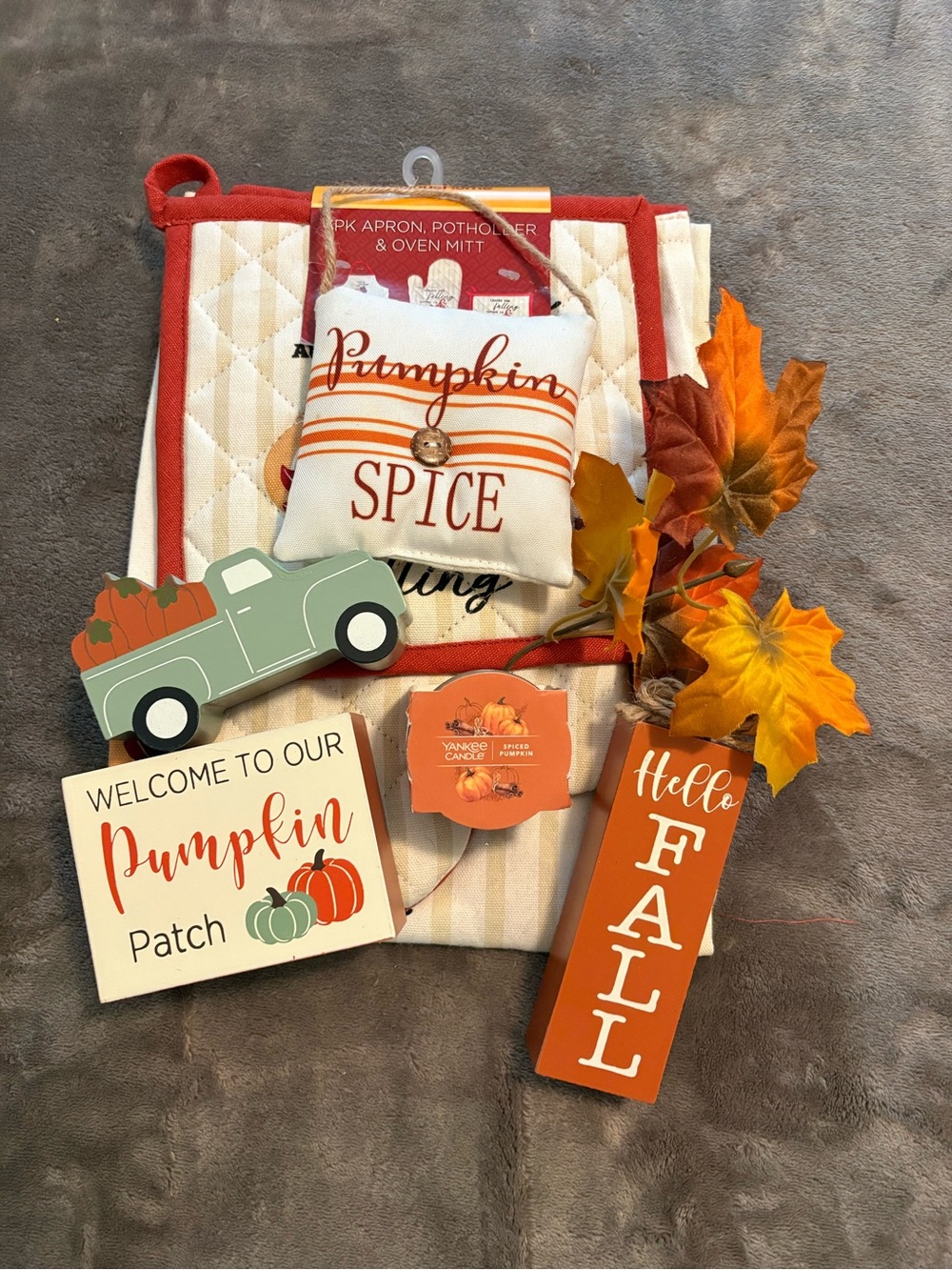 Pumpkin Spice Kitchen Set & Fall Décor - Orange, Cream, Green Accents